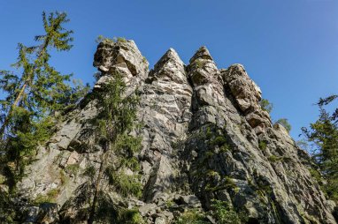 Skalní věž Paličatá v lezecké oblasti Čtyři palice
Běhání o prvním podzimním dni mezi skalami ve Žďárských vrších.