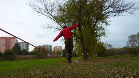 2009-10-24 - Třebíč - Borovina - Slackline