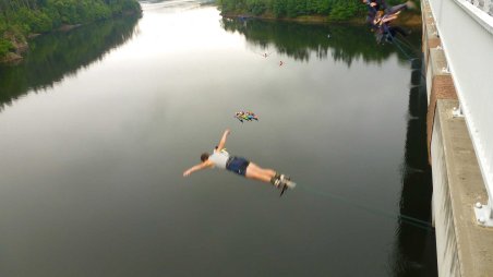 2012-06-10 - Dalešická přehrada - Stropešínský most - Kienova houpačka