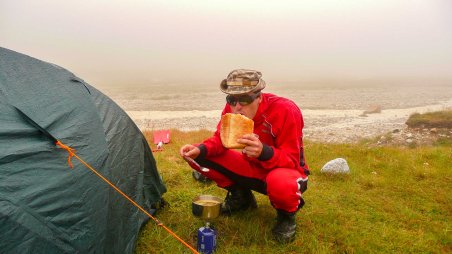 Vysokohorská turistika v okolí ruského Elbrusu
