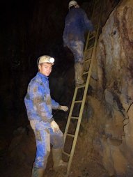 Průzkum Amatérské jeskyně v CHKO Moravský kras