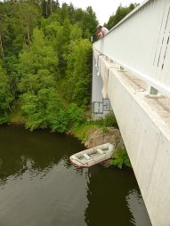 2013-06-16 - Dalešická přehrada - Stropešínský most - Kienova houpačka