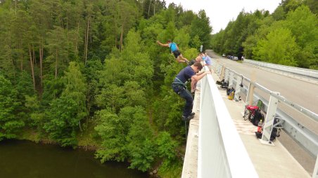 2013-06-16 - Dalešická přehrada - Stropešínský most - Kienova houpačka