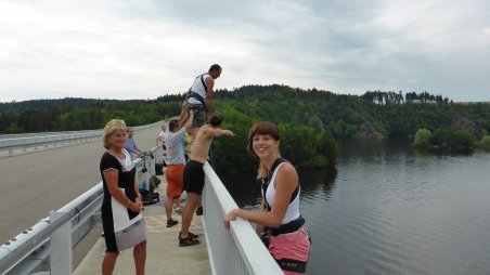 2013-06-16 - Dalešická přehrada - Stropešínský most - Kienova houpačka