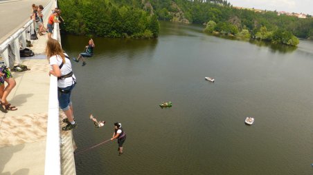 2013-07-07 - Dalešická přehrada - Stropešínský most - Kienova houpačka