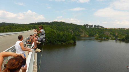 2013-07-07 - Dalešická přehrada - Stropešínský most - Kienova houpačka