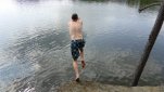 ZOBRAZIT fotky proběhlé akce:
2013-07-14 - Dalešická přehrada - Lavičky - Cliff Diving