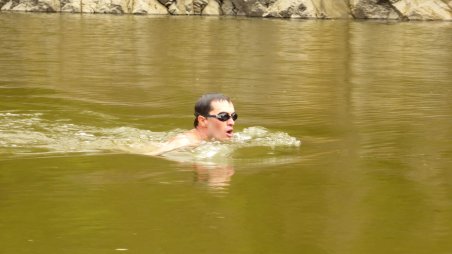 Plavání 15 km: Dalešická přehrada [Nedokončeno]