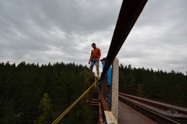 2014-10-11 - Hracholuská přehrada - Pňovanský most - Rope Jumping