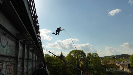 2015-05-10 - Třebíč - Borovinský most - Rope Jumping