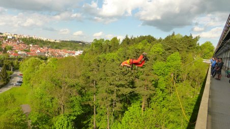 2015-05-10 - Třebíč - Borovinský most - Rope Jumping