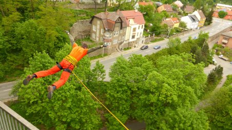2015-05-17 - Třebíč - Borovinský most - Rope Jumping