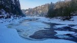 ZOBRAZIT fotky proběhlé akce:
Běh 55 km: Zamrzlá Dalešická přehrada
Celodenní běh okolo celé Dalešické přehrady v těsné blízkosti břehu v zimním období v délce 55 km.
