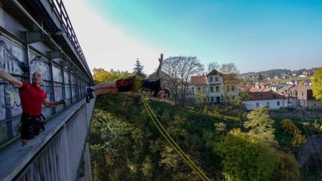 2017-10-17 - Třebíč - Borovinský most - Rope Jumping
