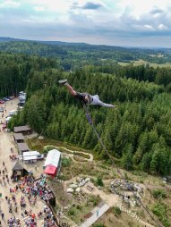 Rope Jumping z Rozhledny u Jakuba v České Kanadě