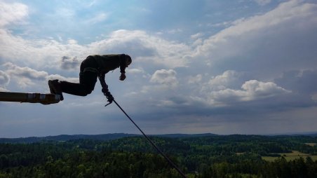 Rope Jumping z Rozhledny u Jakuba v České Kanadě