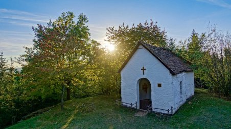 Kaple Panny Marie pod hradem Landštejn