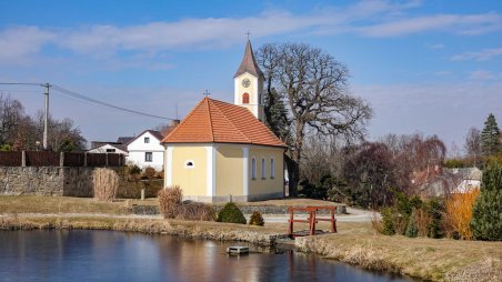 Kaple v obci Kunějov