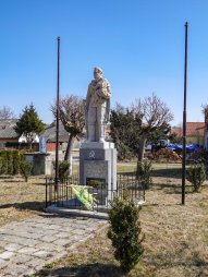 Pomník Rudé armády ve Slavonicích