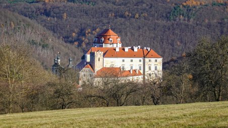 Výhled na zámek Vranov nad Dyjí