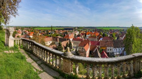 Panoramatický výhled od zámku Jaroslavice