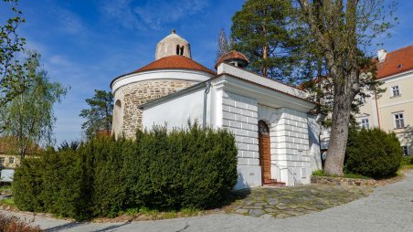 Rotunda Nanebevzetí Panny Marie v obci Plaveč