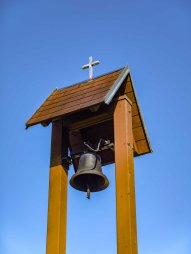 Zvonička v obci Horní Pole