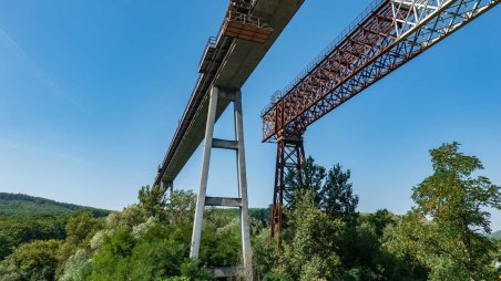 Nový a původní Ivančický viadukt - Železňák - Technická památka
