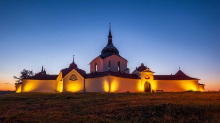 Poutní kostel sv. Jana Nepomuckého na Zelené hoře nad městem Žďár nad Sázavou