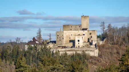 Výhled severní směrem na hrad Landštejn