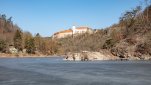 ZOBRAZIT fotky proběhlé akce:
Bruslení 123 km: Turistika po tenkém ledu Vranovské přehrady
Celodenní, nordické bruslení po zamrzlé Vranovské přehradě spojené s průzkumem okrajových částí se slabým ledem.